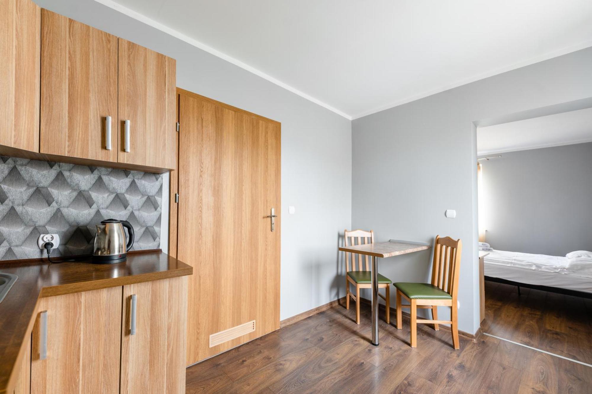 Bed and Breakfast Sleep&Go Lubliniec Exteriér fotografie