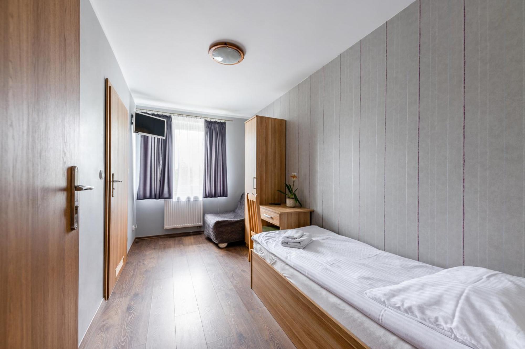Bed and Breakfast Sleep&Go Lubliniec Exteriér fotografie